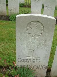 Etaples Military Cemetery - Somers, O D